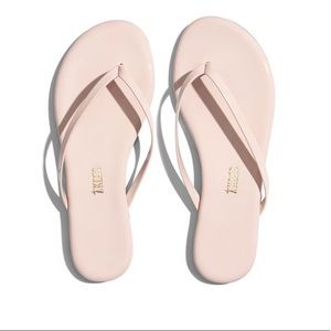 TKEES – GLOSSES SLIPPER IN WHIPPED CREAM